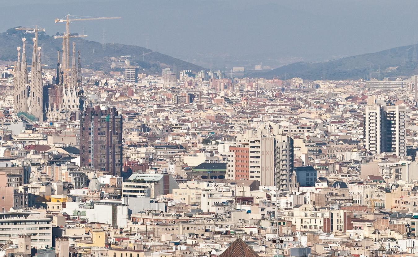 Barcelona skyline viewed from Montjuïc, with the Sagrada Família